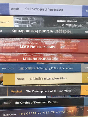 MYSTERY BOX OF 10|20 BOOKS FOR THE EDUCATED MIND