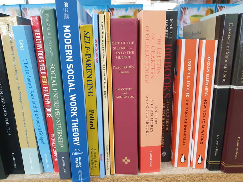 MYSTERY BOX OF 10|20 BOOKS FOR THE EDUCATED MIND