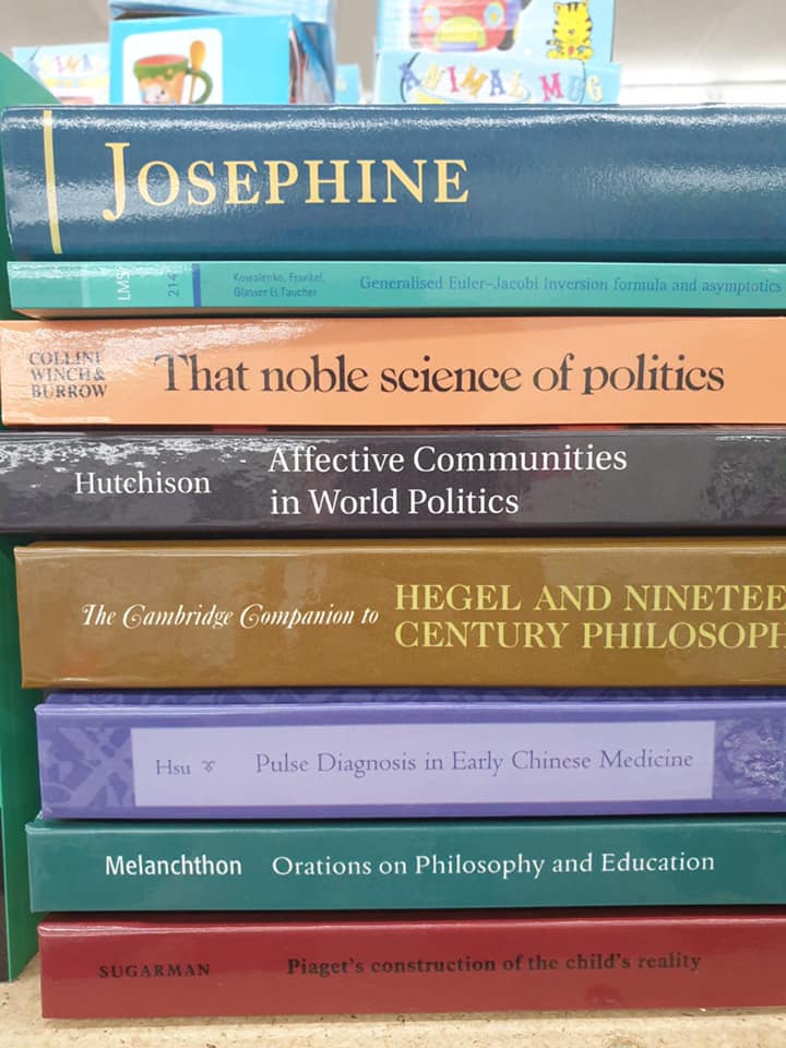 MYSTERY BOX OF 10|20 BOOKS FOR THE EDUCATED MIND