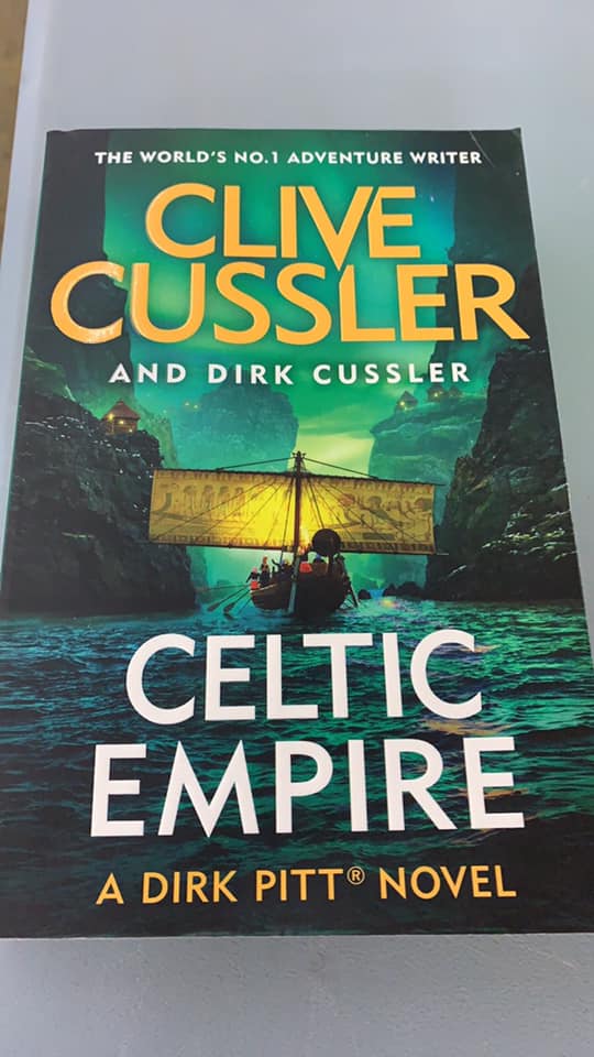 BOX OF BOOKS FOR THE CURIOUS MIND MIN 15 BOOKS