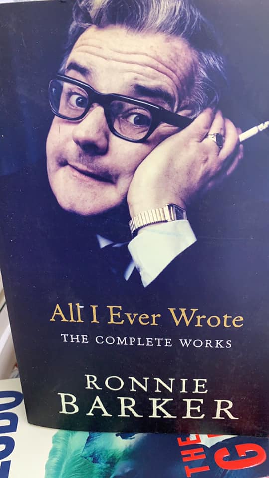 BOX OF BOOKS FOR THE CURIOUS MIND MIN 15 BOOKS