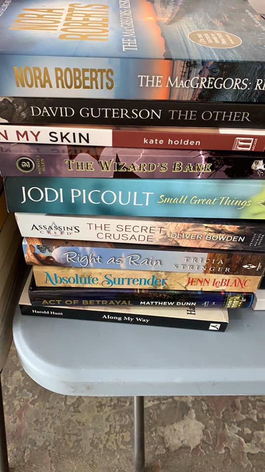 BOX OF BOOKS FOR THE CURIOUS MIND MIN 15 BOOKS