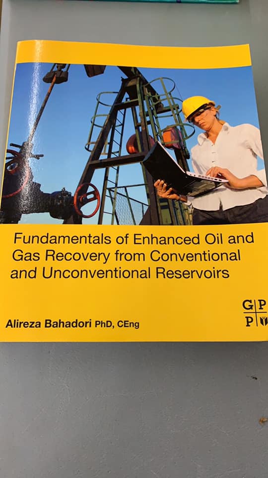 BOX OF BOOKS FOR THE CURIOUS MIND MIN 15 BOOKS