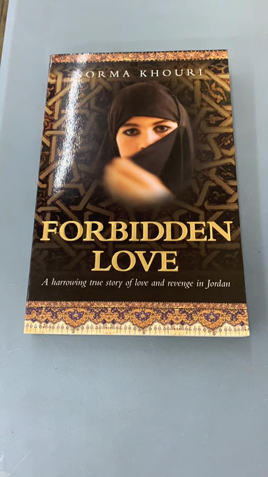 BOX OF BOOKS FOR THE CURIOUS MIND MIN 15 BOOKS