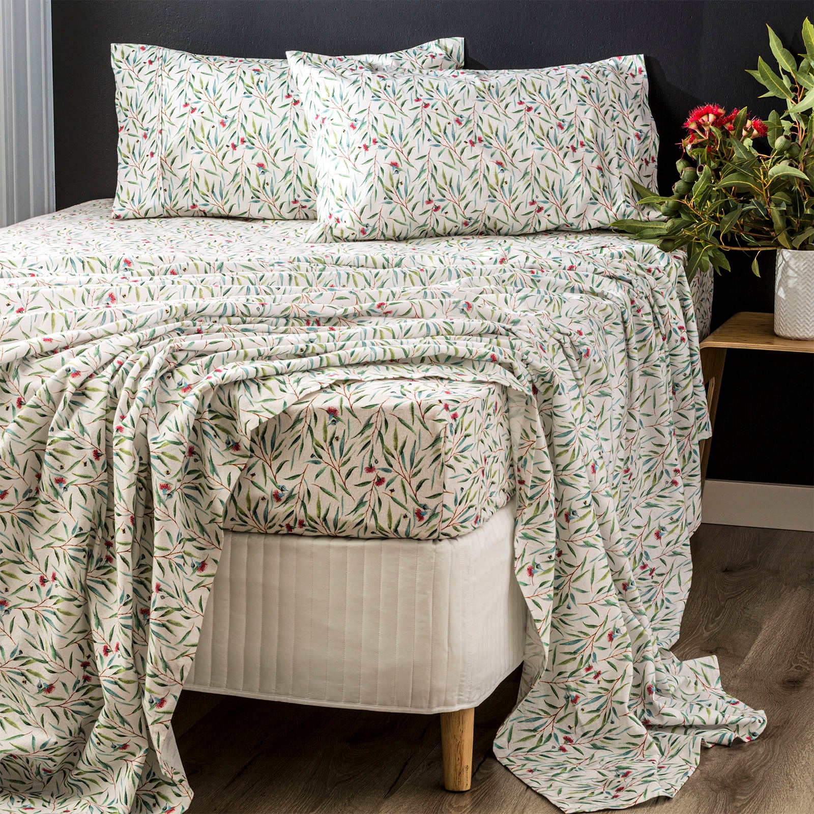 Park Avenue 175 GSM Egyptian Cotton Flannelette  Plain dyed Sheet Sets