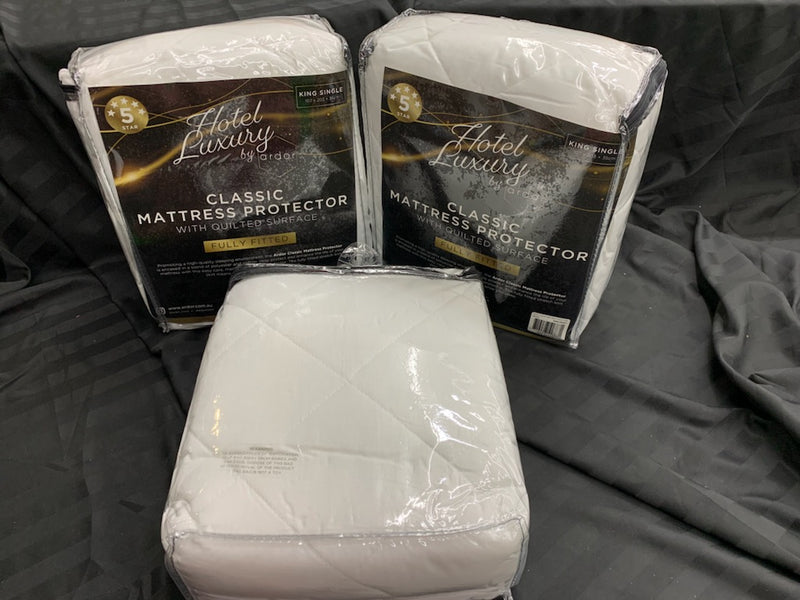5 STAR ARDOR HOTEL LUXURY  KING SINGLE MATTRESS PROTECTORS