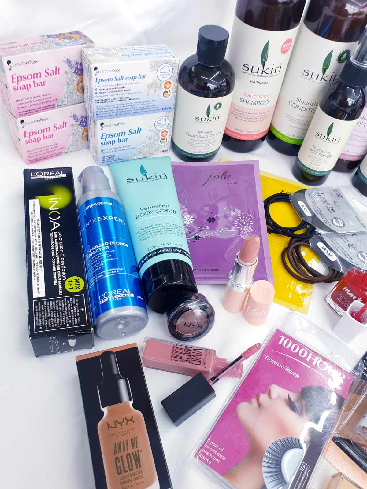 MEGA BEAUTY BOX OF 30 OR 100 PRODUCTS FOR YOUR SKIN HAIR MAKEUP NAILS EYES AND MORE ALL BRANDED