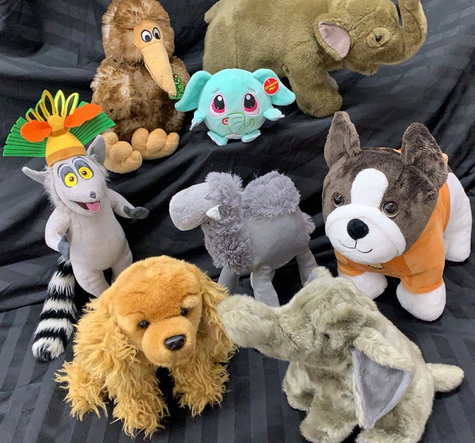 BOX OF QUALITY ASSORTED SOFT TOYS MANY RARE AND COLLECTABLE ITEMS