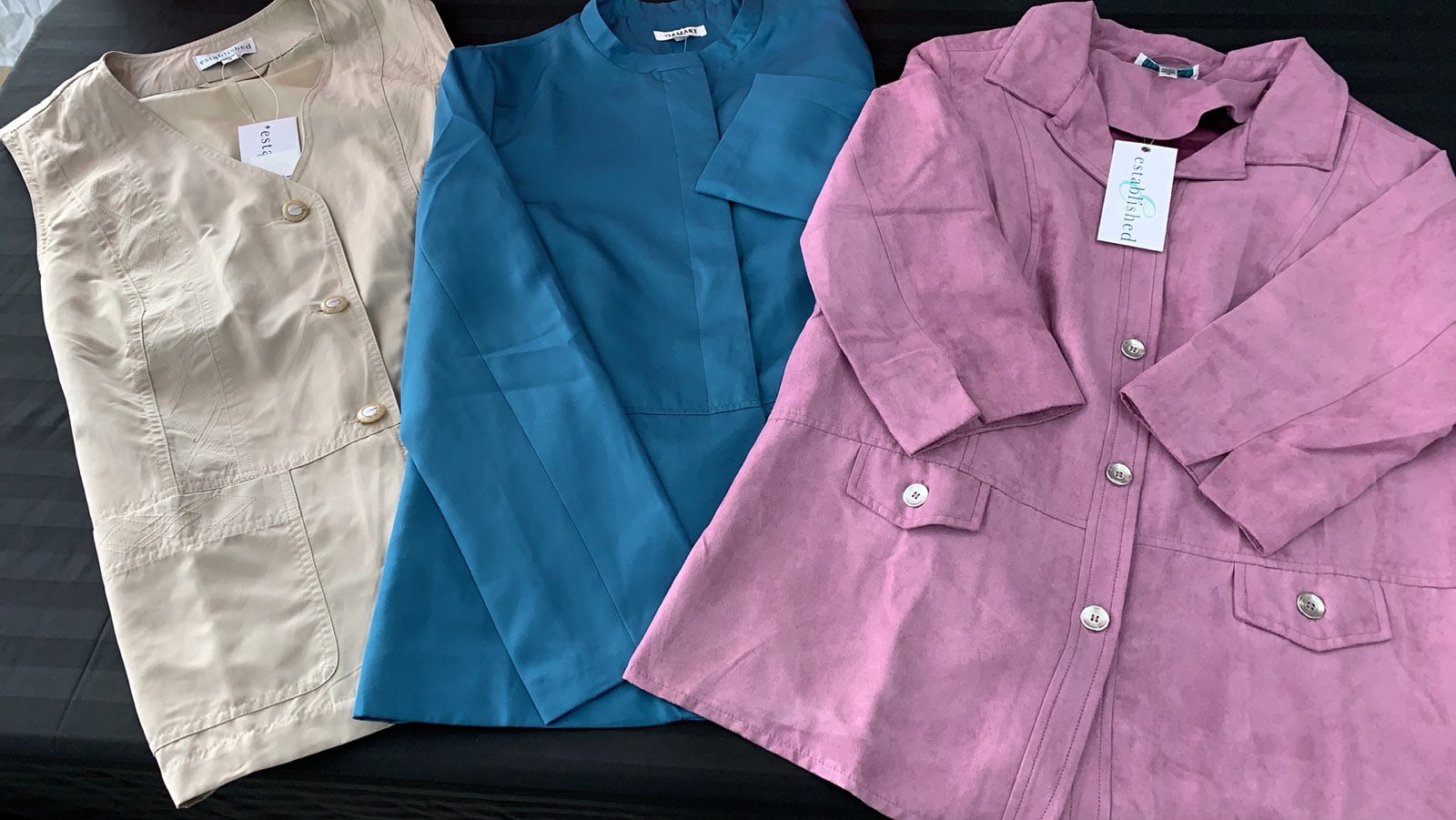 BOX OF 10 OR 20 ASSORTED DESIGNERS WOMEN’S CLOTHING