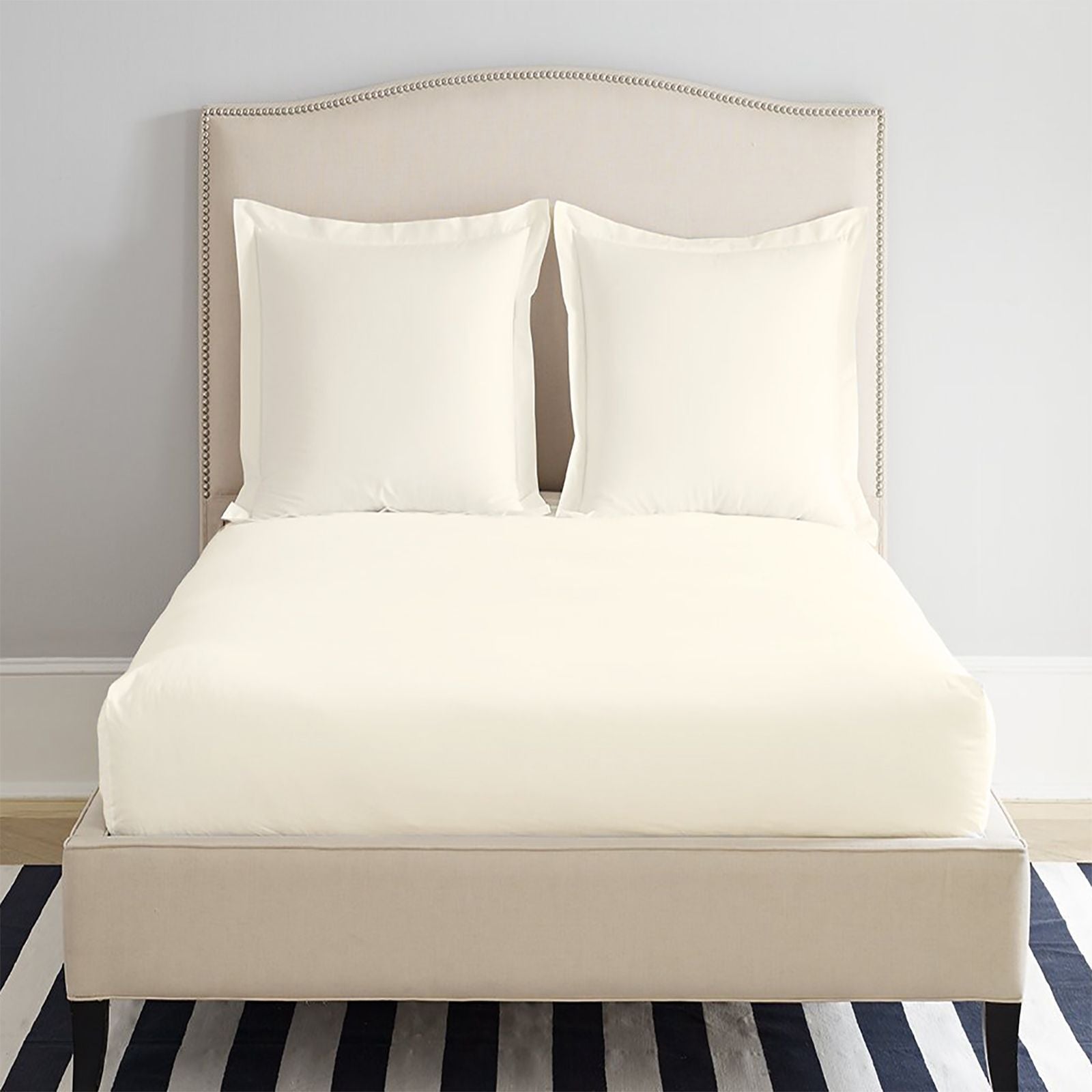 Lot of 4 x 1200 threadcount cotton rich fitted sheets