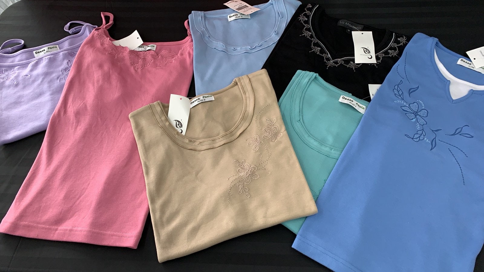 BOX OF 10 OR 20 ASSORTED DESIGNERS WOMEN’S CLOTHING