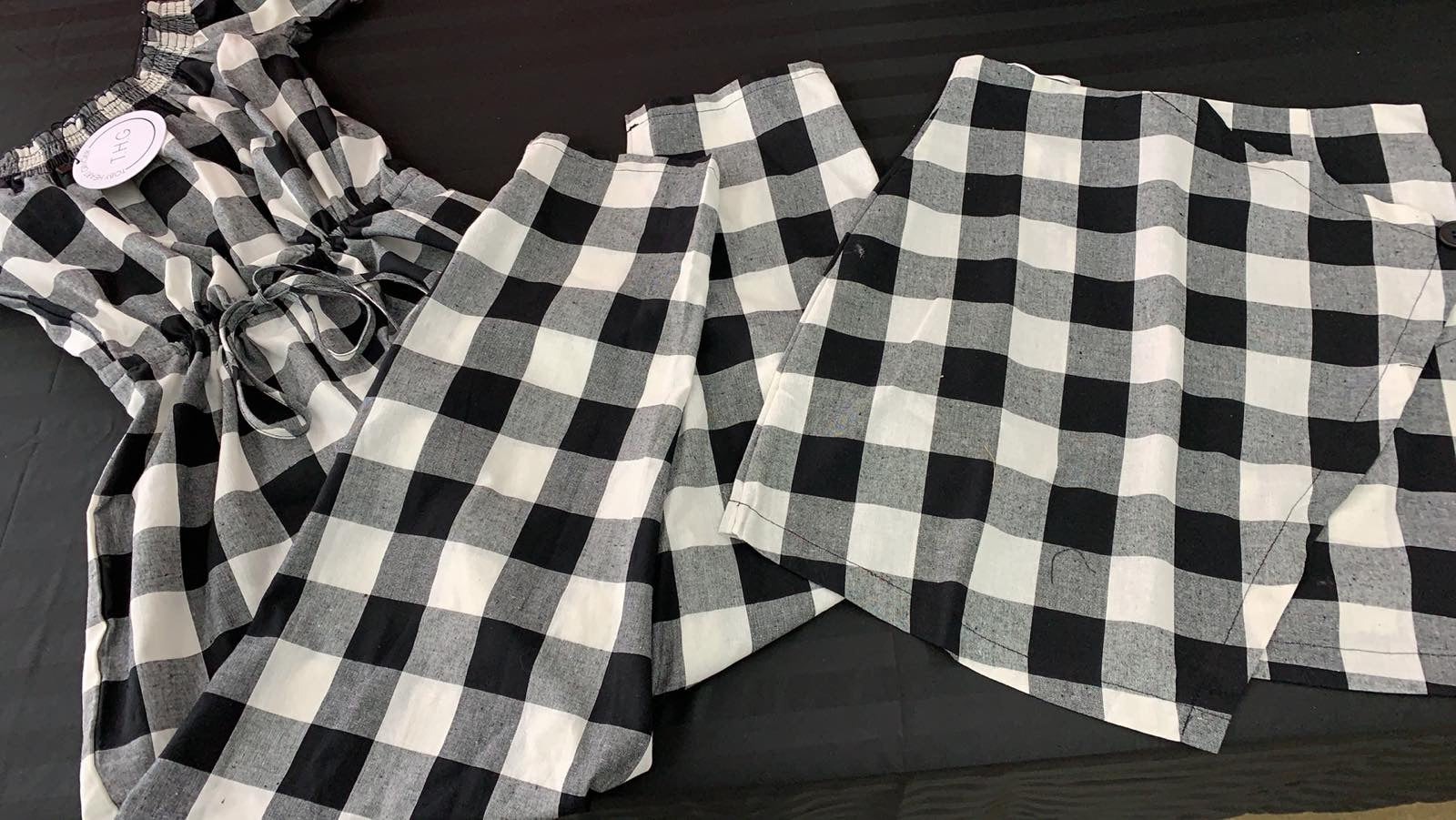 BOX OF 5 OR 10 DESIGNER CLOTHING FOR YOUNG WOMEN FROM QLD DESIGNER GIRL IN THE SUN & TOBY HEART GINGER