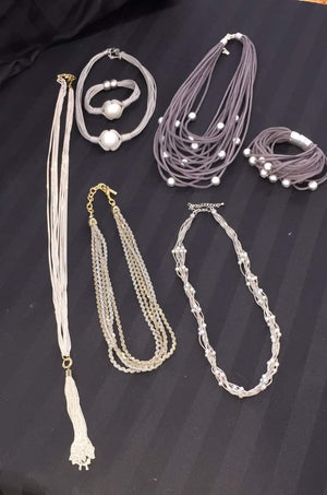 50 x ASSORTED MYER AND DAVID JONES JEWELLERY MEGA BUNDLE