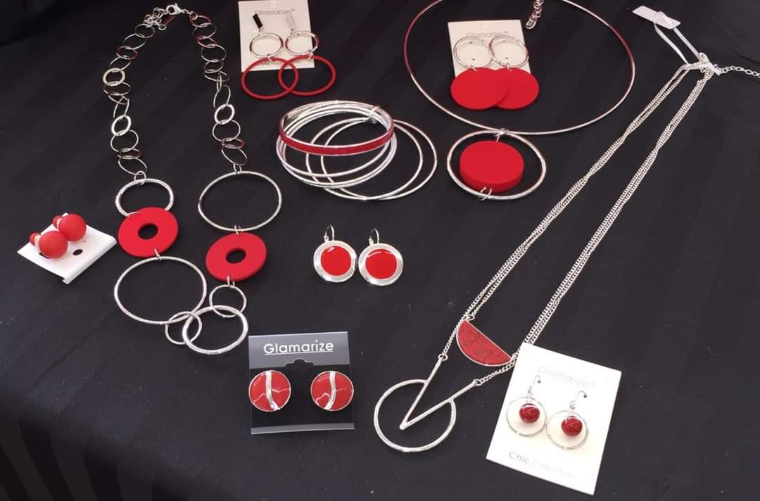 50 x ASSORTED MYER AND DAVID JONES JEWELLERY MEGA BUNDLE