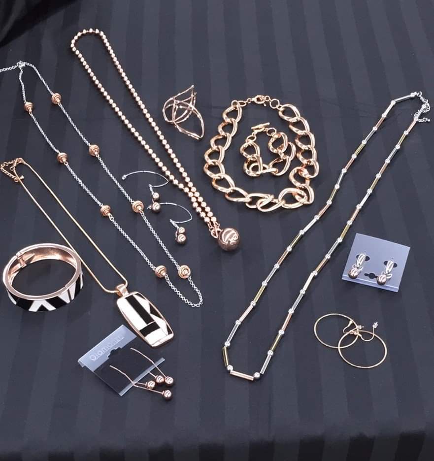 50 x ASSORTED MYER AND DAVID JONES JEWELLERY MEGA BUNDLE