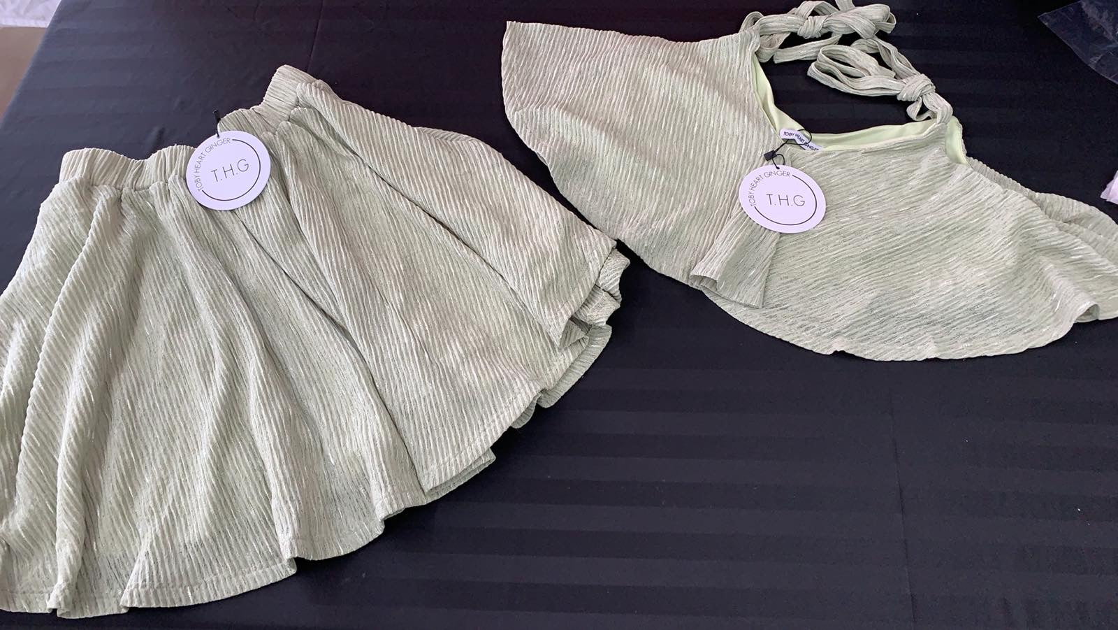 BOX OF 5 OR 10 DESIGNER CLOTHING FOR YOUNG WOMEN FROM QLD DESIGNER GIRL IN THE SUN & TOBY HEART GINGER