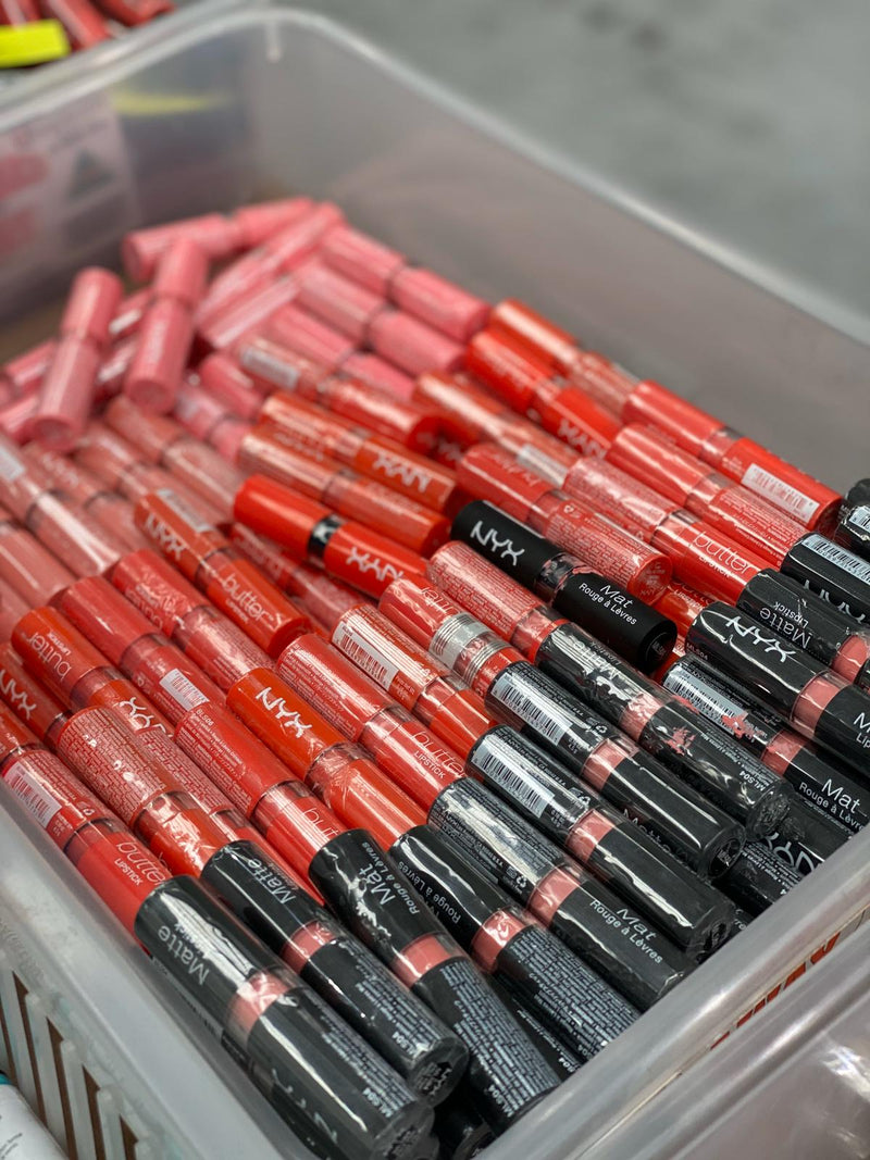 202 PIECE MASTER MAKEUP AND BEAUTY PACK + BONUS