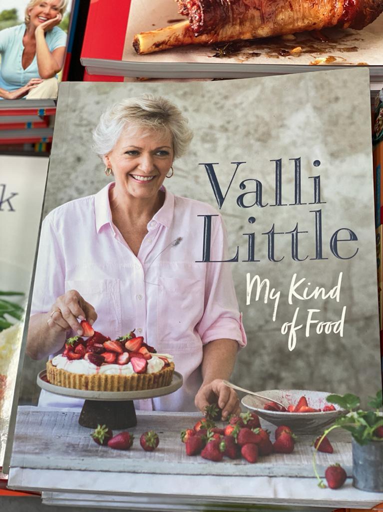 AMAZING MYSTERY BOX OF BOOKS 10|20