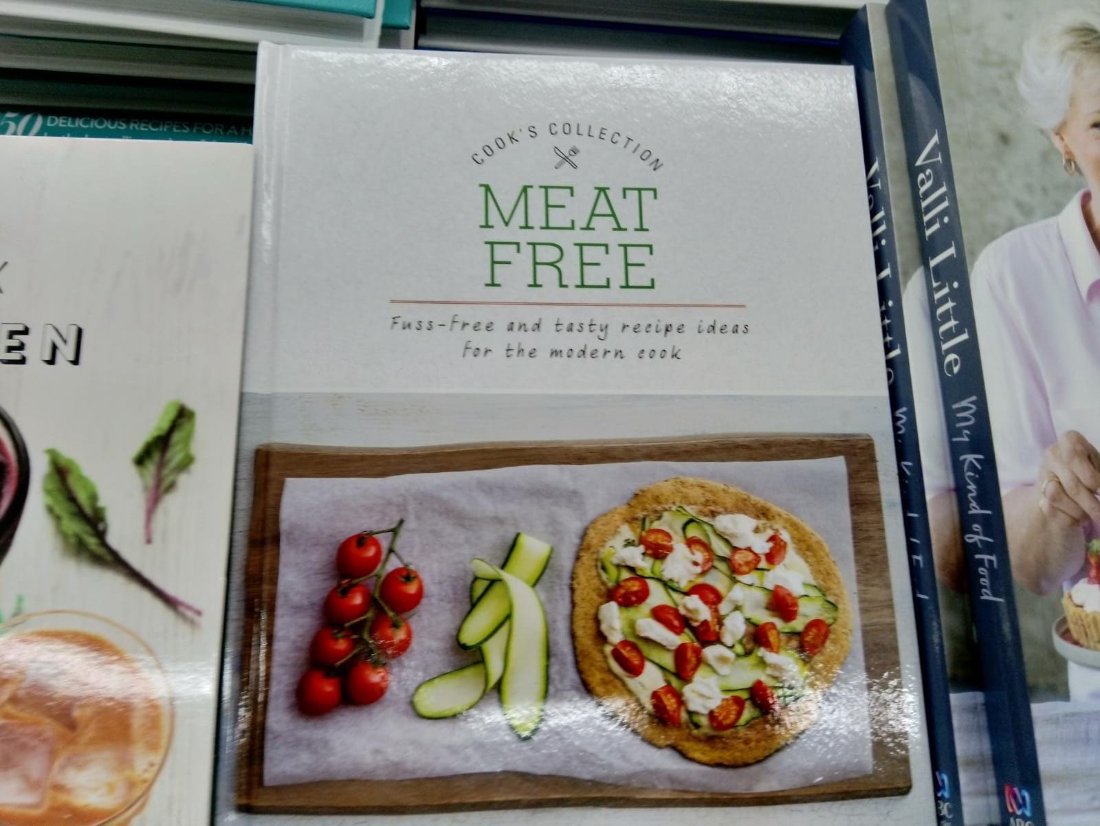 AMAZING MYSTERY BOX OF BOOKS 10|20