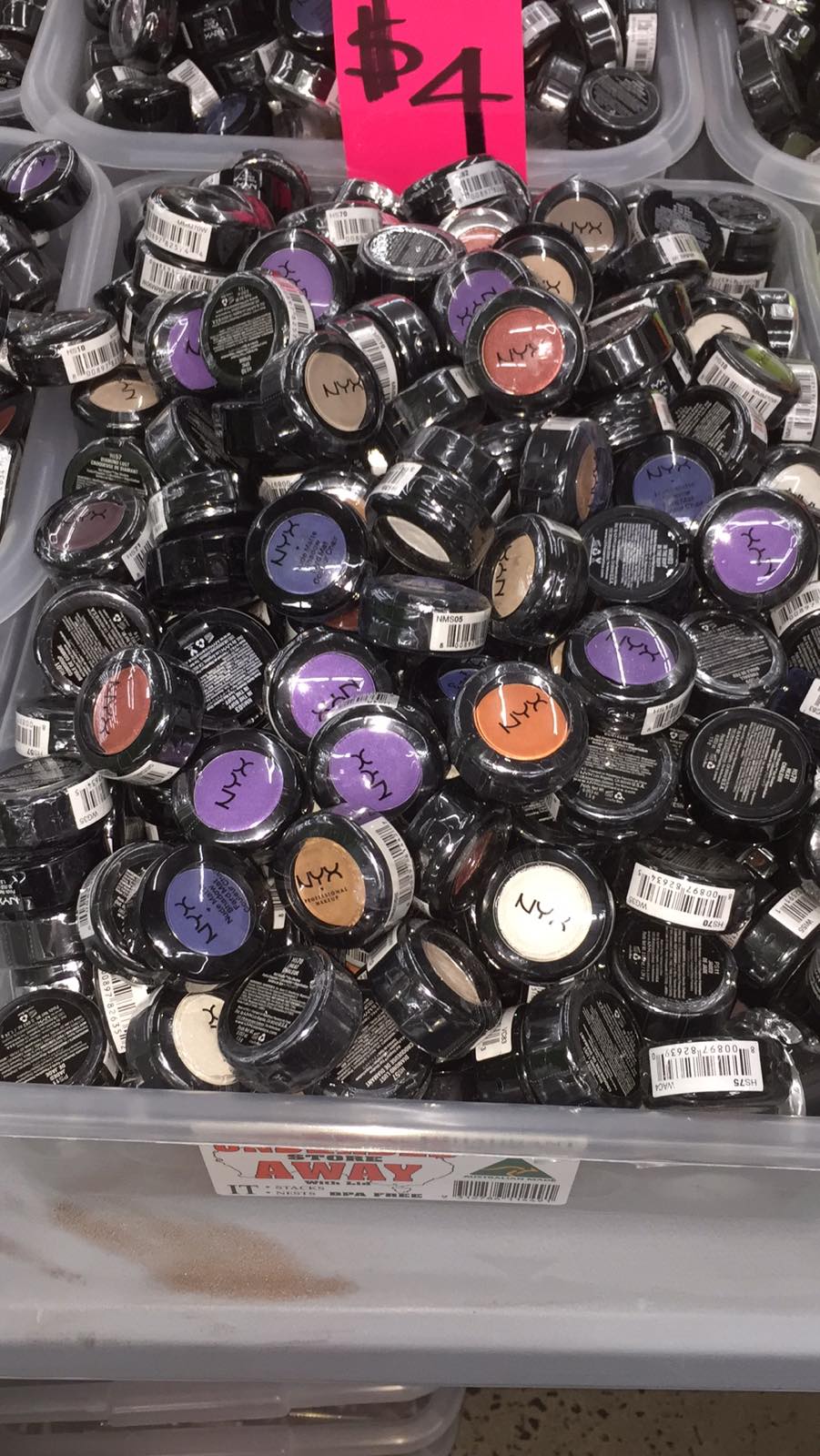 202 PIECE MASTER MAKEUP AND BEAUTY PACK + BONUS