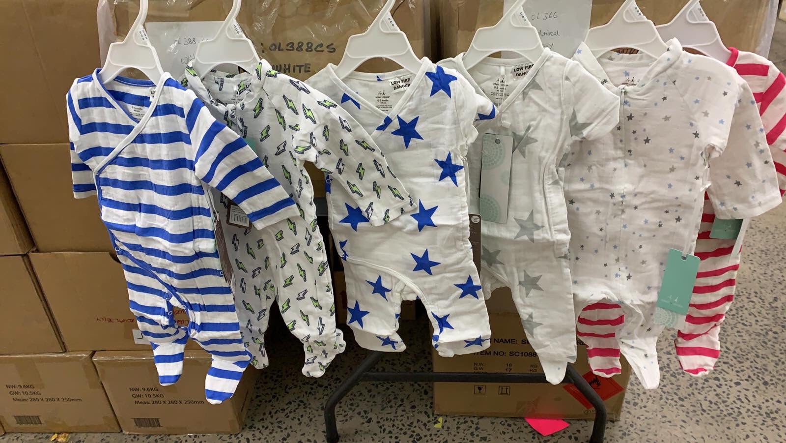 10 ASSORTED ADEN AND ANAIS PREMIUM BABY WEAR BOX